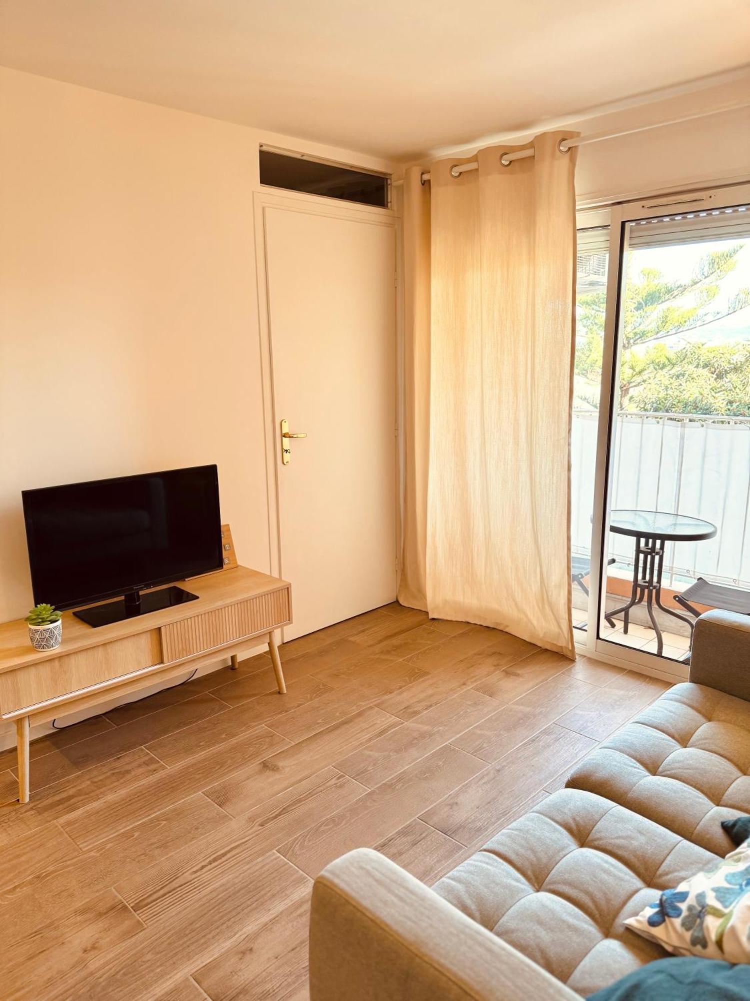 Claelle Appartment - 200M Beach Mandelieu Εξωτερικό φωτογραφία