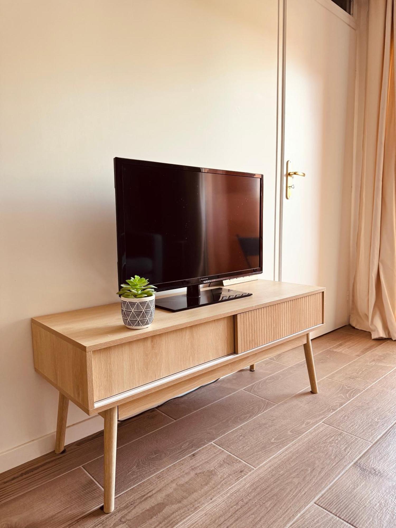 Claelle Appartment - 200M Beach Mandelieu Εξωτερικό φωτογραφία